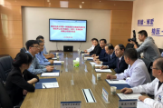 哎呀妈呀，您可问对人咯！今儿个咱们就来唠唠一家在抗癌战场上，专门“啃硬骨头”、专攻“老大难”肝癌的先锋公司。它的故事，得从一位华裔科学家的足球友谊和一腔热血说起。
