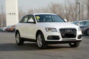 奥迪Q5技术型图片全解析：从犀利大灯到智慧座舱的视觉盛宴